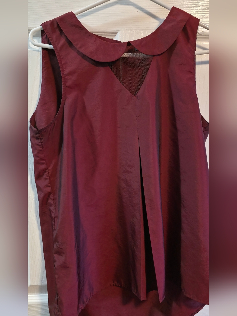 4/$67 Deal! Beautiful Sleeveless Peter Pan Collar Blouse in Burgundy